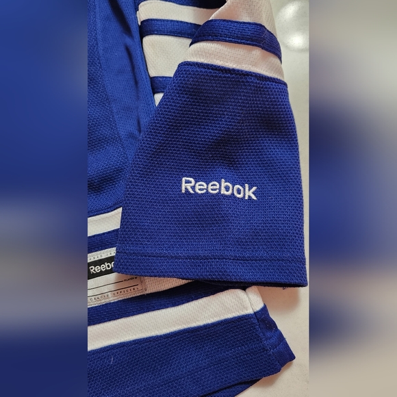 Toronto Maple Leafs Jersey - Picture 7 of 8